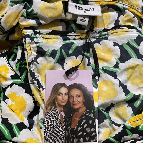 DIANE VON FURSTENBERG X TARGET POPPY SHORT SLEEVE HOODED VEST - Picture 11 of 11